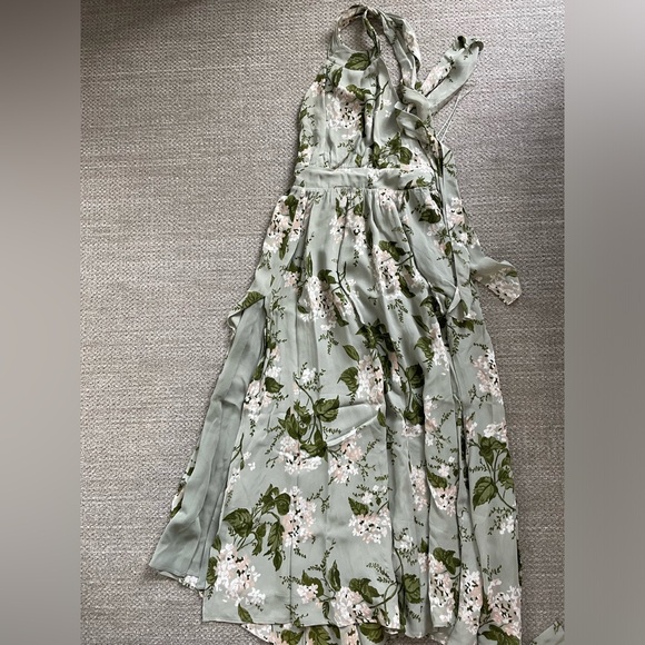 Reformation Andre Dress in Tea Garden - Picture 7 of 9